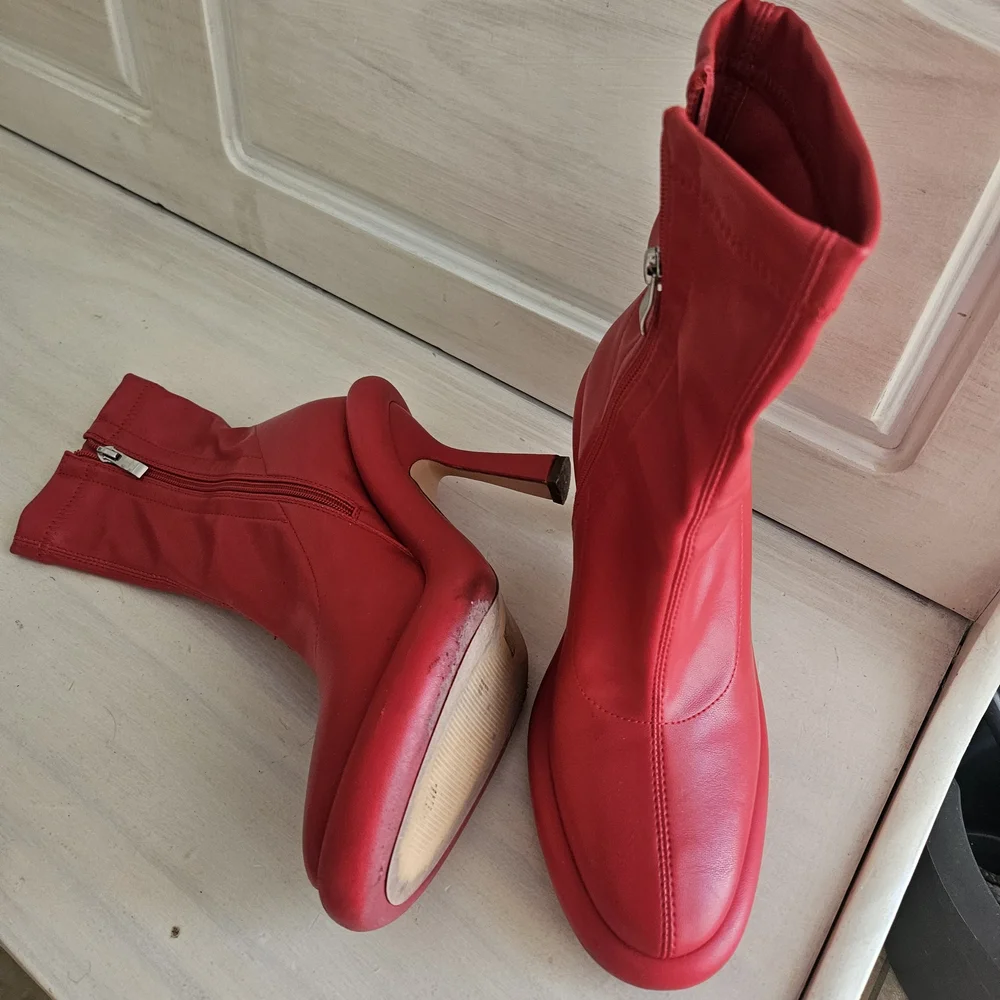 Red Sculpted Heel Sock Boots - Women's Fashion Booties - Picture 3 of 4